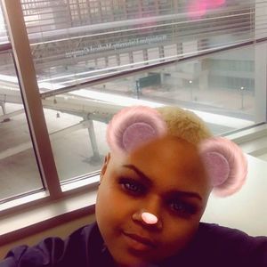 Meet your Posher, Delisa